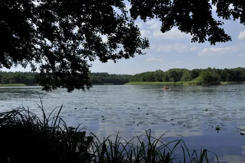 Jezioro Ostrowiec Zachodniopomorskie: piękne miejsce z zagrożeniami