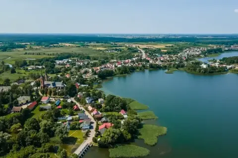 Jezioro Rajgrodzkie: piękne miejsca, wędkarstwo i atrakcje turystyczne