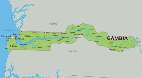 Mapa Gambii z zaznaczonymi miastami i rzeką. Wiele miejsc, gdzie mogą być prowadzone gambia szczepienia.
