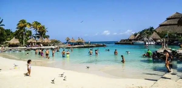 Kiedy jechać do Cancun, aby uniknąć deszczu i cieszyć się słońcem